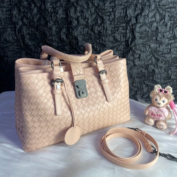 95新 BOTTEGA VENETA/葆蝶家 BV粉色罗马编织手提斜挎托特