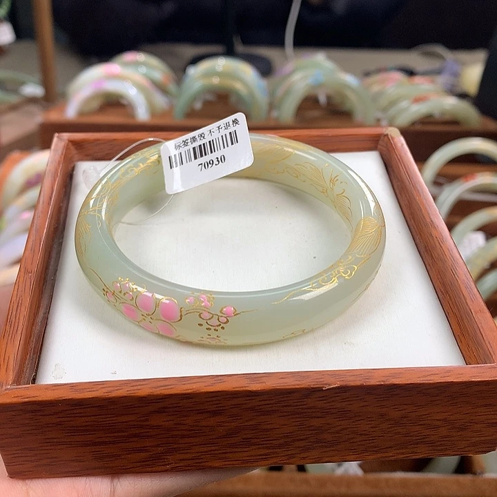 和田玉手镯未镶嵌56/57