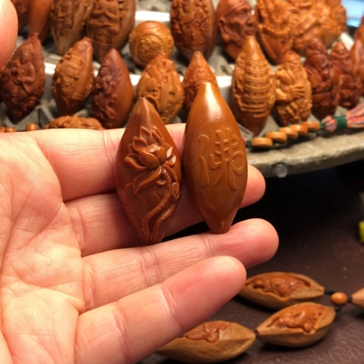 小***杰橄榄核吊坠橄榄核雕刻的单子