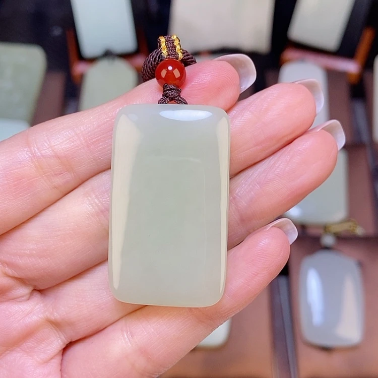 【闪购商品】颈饰未镶嵌和田玉.**.