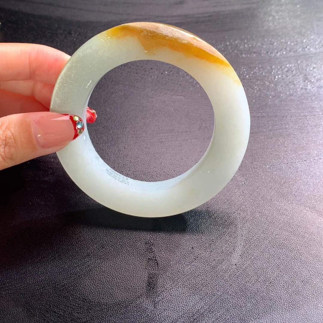 未镶嵌翡翠手镯定制翡翠