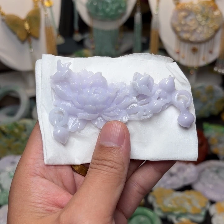 翡翠未镶嵌颈饰吊坠