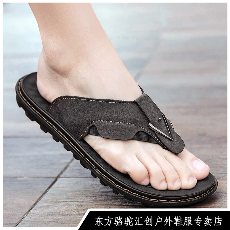 东方骆驼高档男士人字拖2025年男款凉鞋外穿软底拖鞋皮面夹趾凉拖
