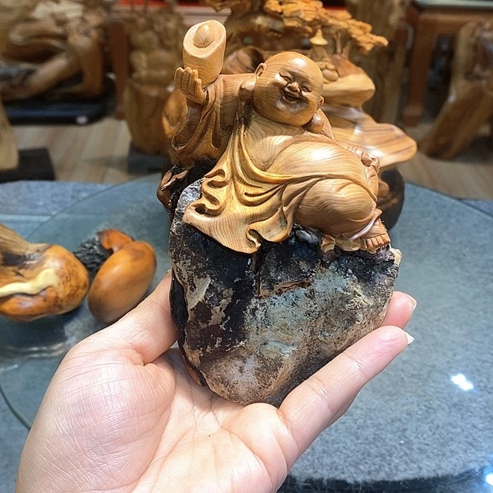 柏木（崖柏）抱石乐乐