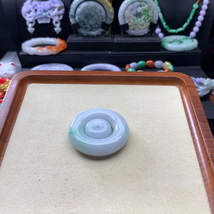 翡翠颈饰未镶嵌翡翠子母扣