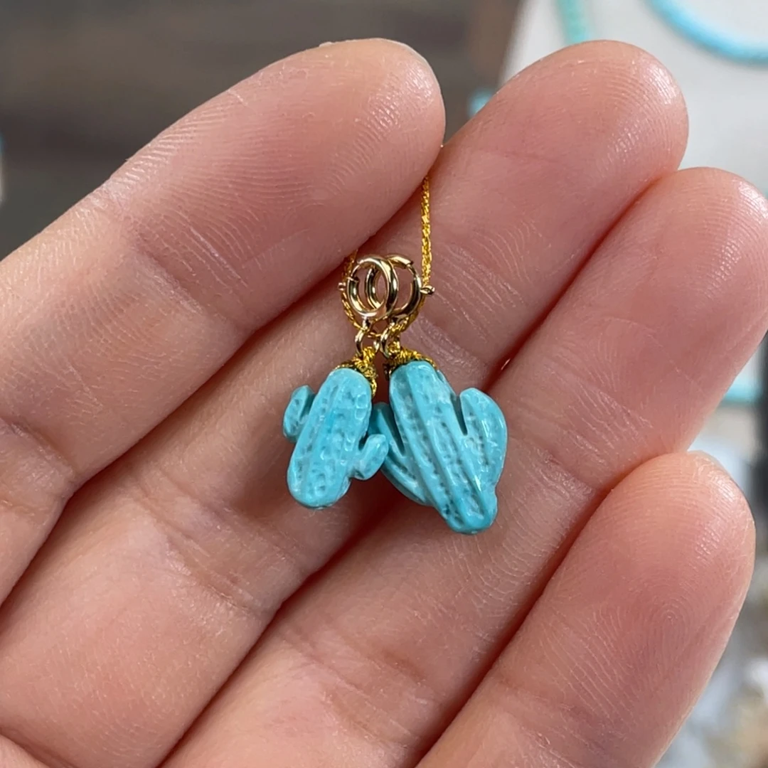 绿松石未镶嵌套链高瓷仙人掌