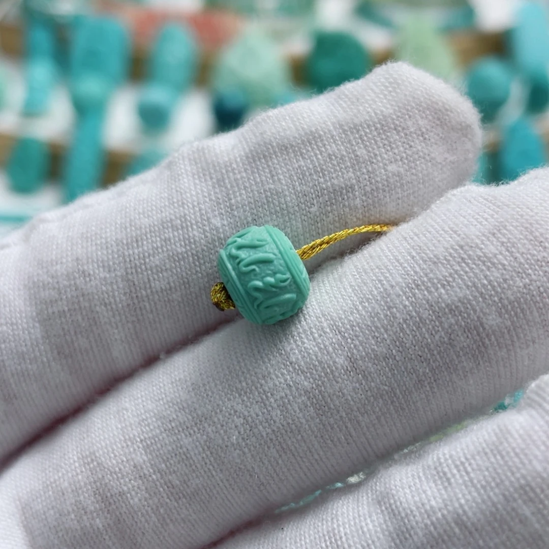 大***儿绿松石未镶嵌珠宝奇石