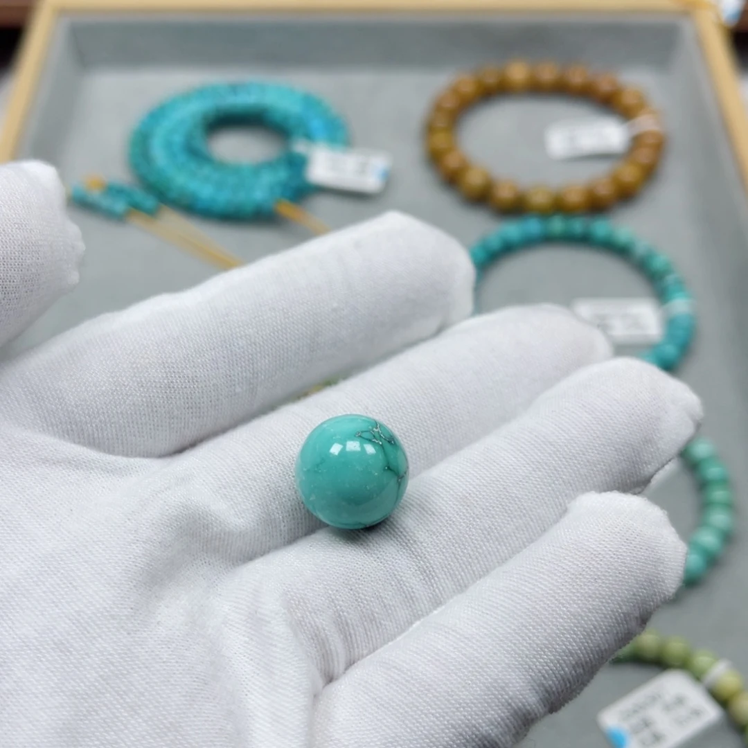 绿松石未镶嵌挂件