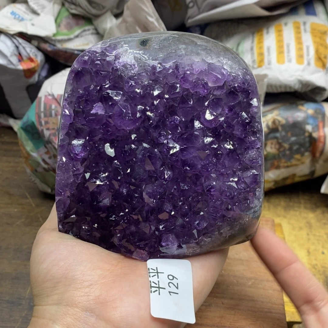 紫晶乌拉圭未镶嵌