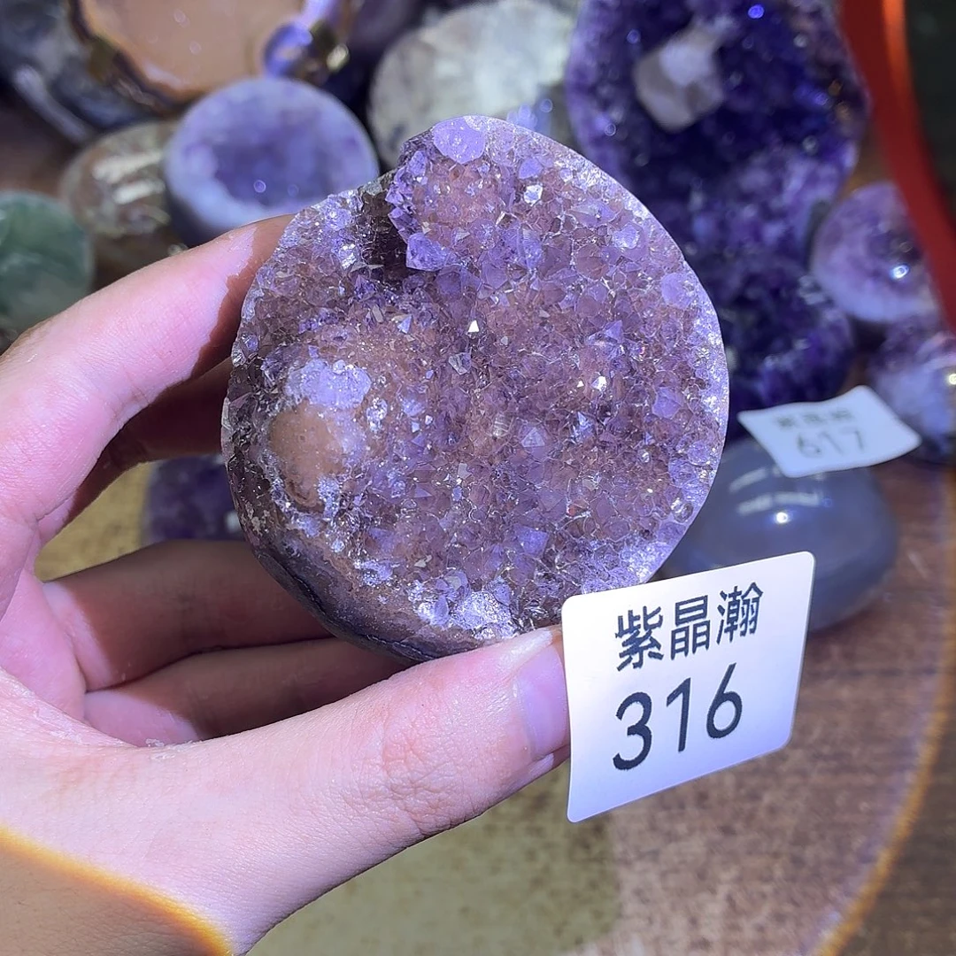 未镶嵌水晶大型摆件（非配饰）