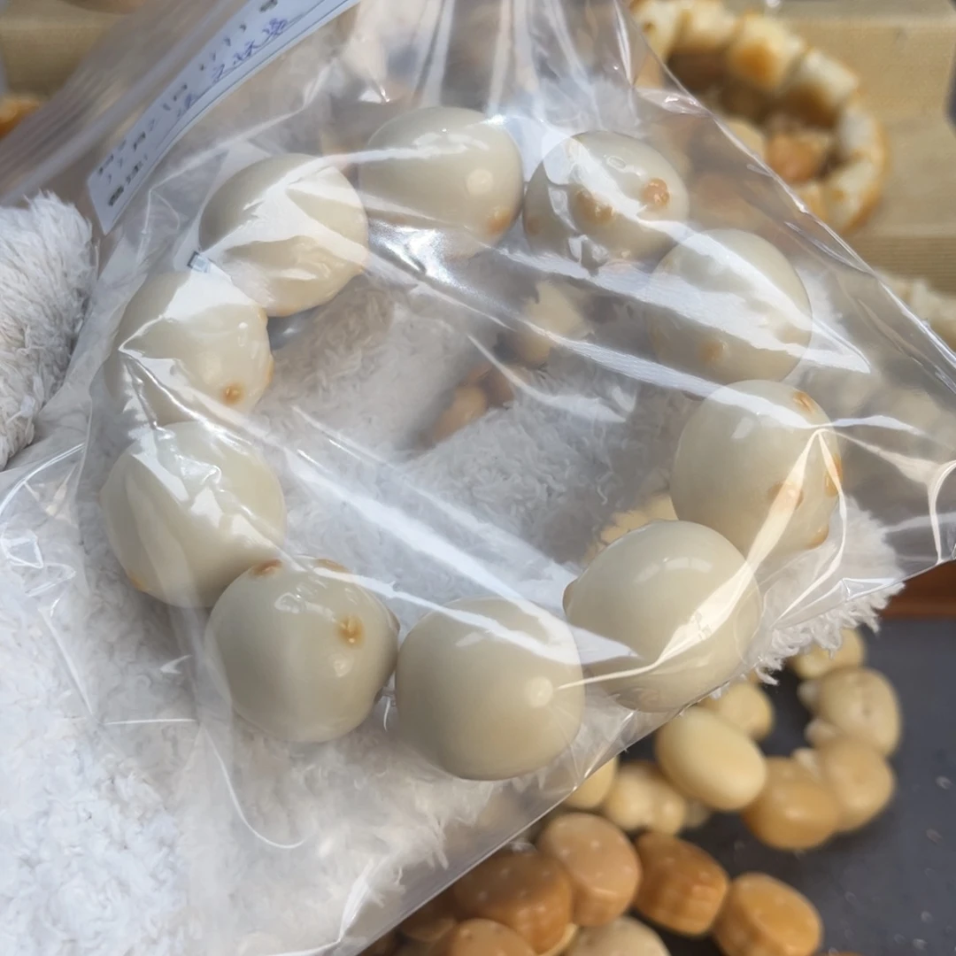 吊坠菩提根/象牙果12.21.17卡皮年糕瑕疵