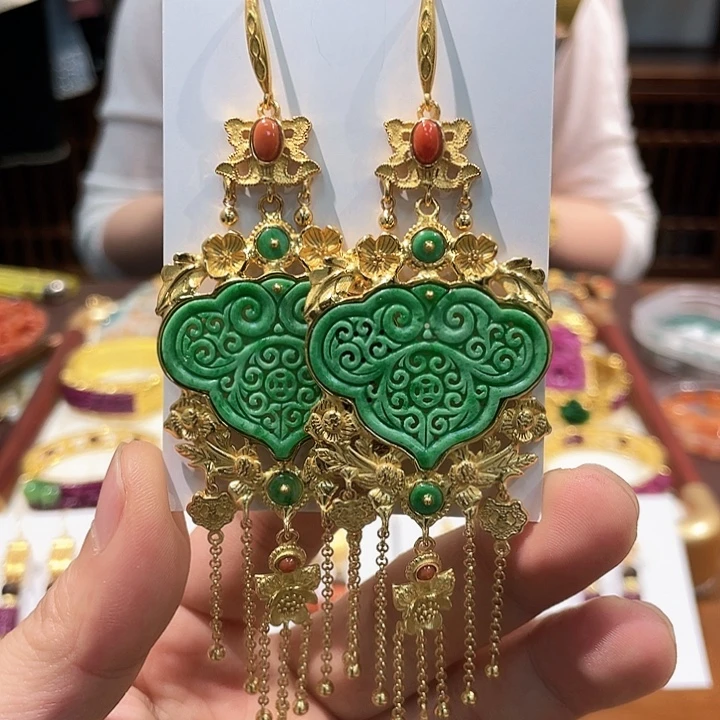 锦纶非金属满绿如意耳坠