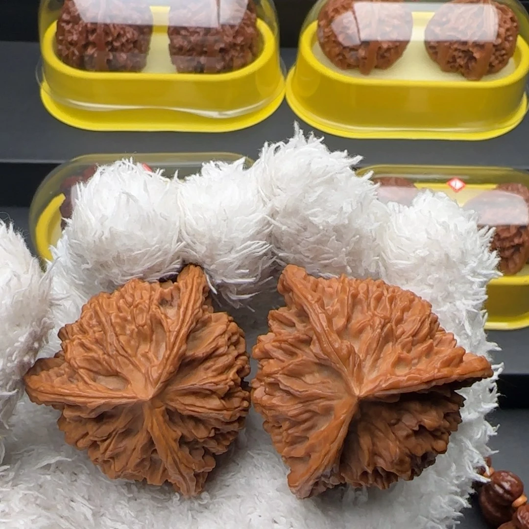 文玩核桃把件盘龙纹奔全品43