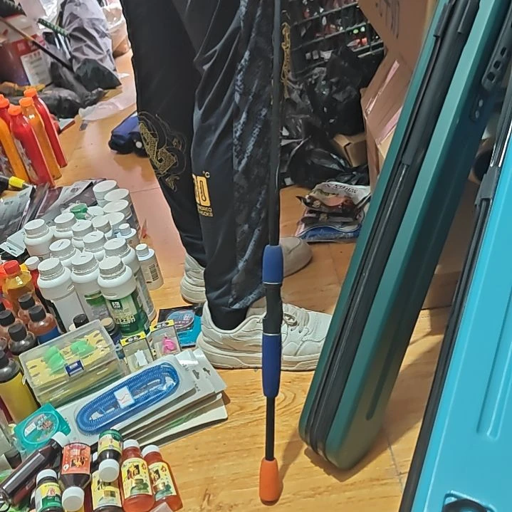 2.1米路亚竿随机发一个