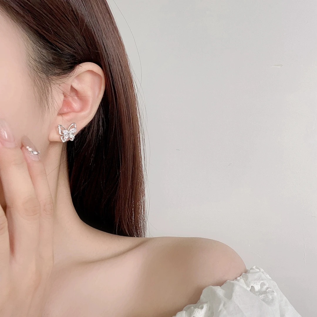 合金耳饰 镂空蝴蝶耳钉S925银针个性耳饰小众高级感女镶锆石耳环