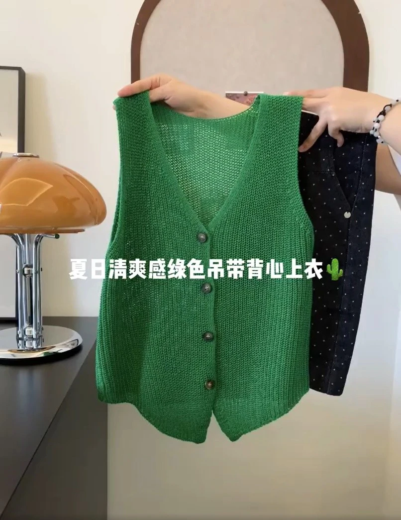 2025新款绿色坎肩吊带工字v领针织背心女夏外穿无袖t恤多巴胺上衣