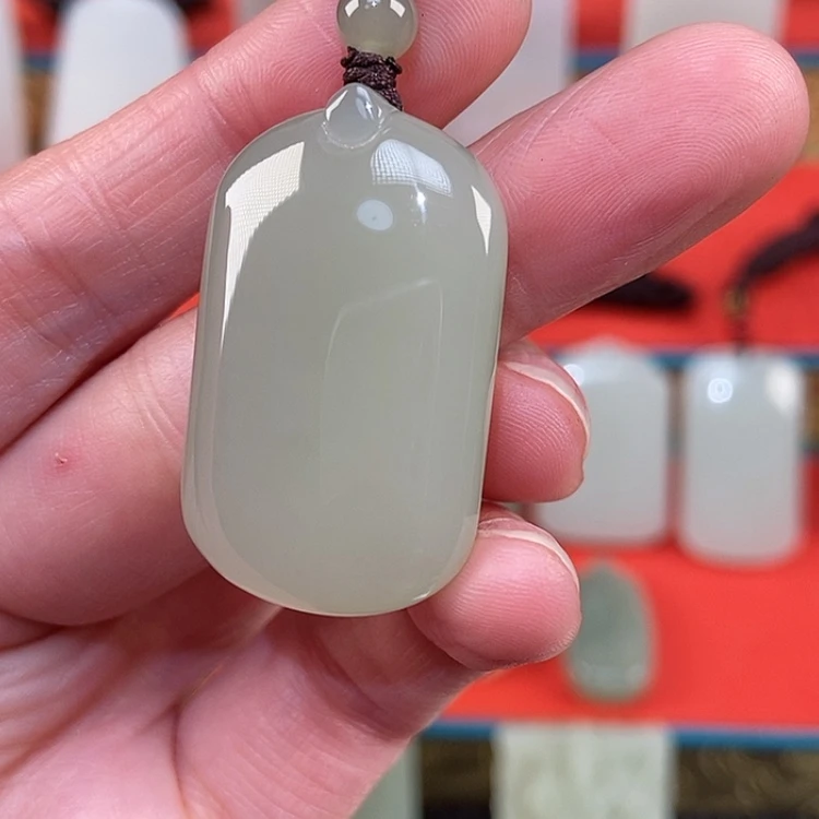 【闪购商品】颈饰未镶嵌和田玉