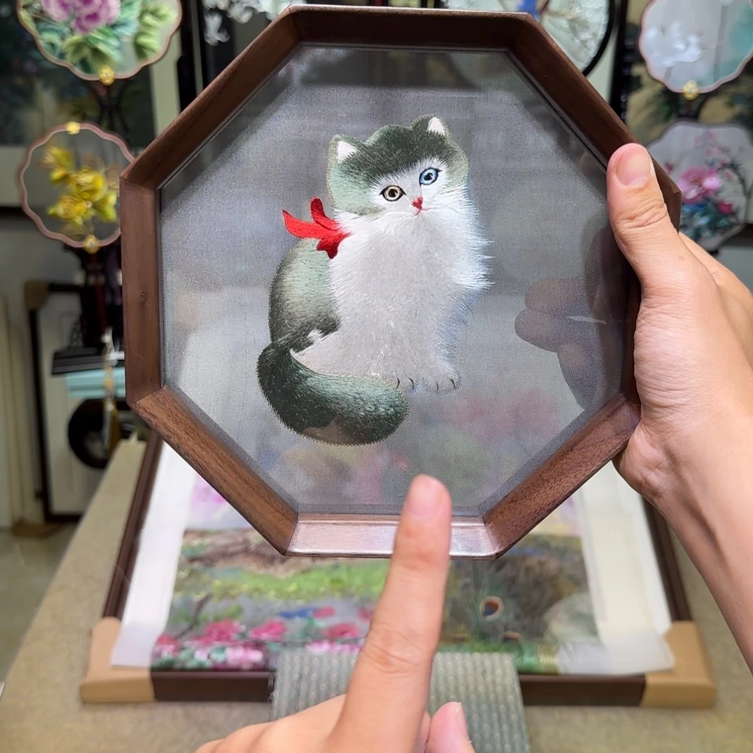 刺绣刺绣工艺精湛独特异色