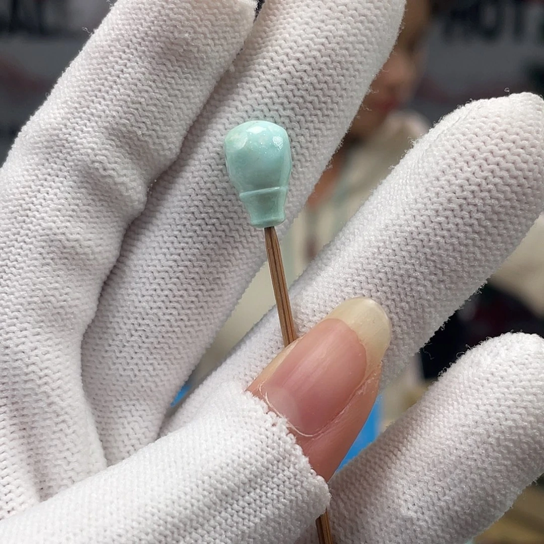 绿松石未镶嵌挂件