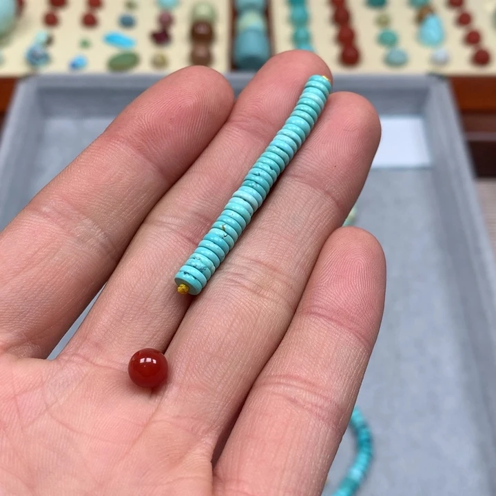 南红玛瑙配饰未镶嵌