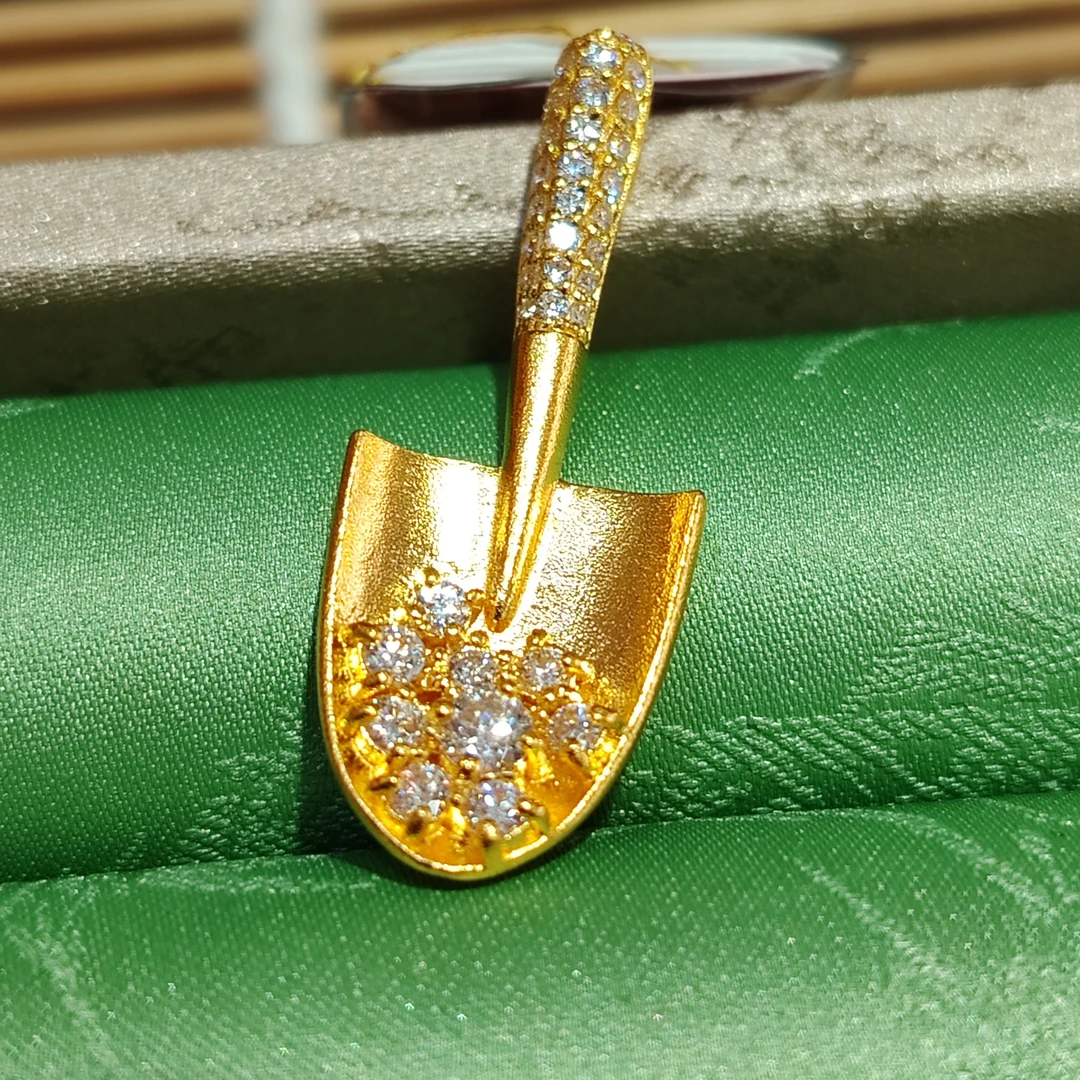 足金999金铲铲镶嵌吊坠女士精致吊坠（200附加）