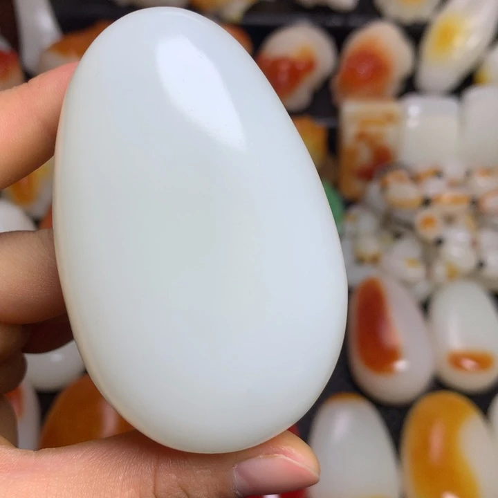 新疆戈壁石五彩石