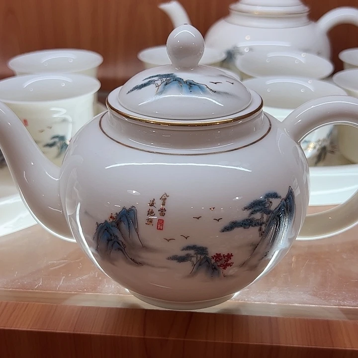 陶瓷茶壶哈哈哈哈哈