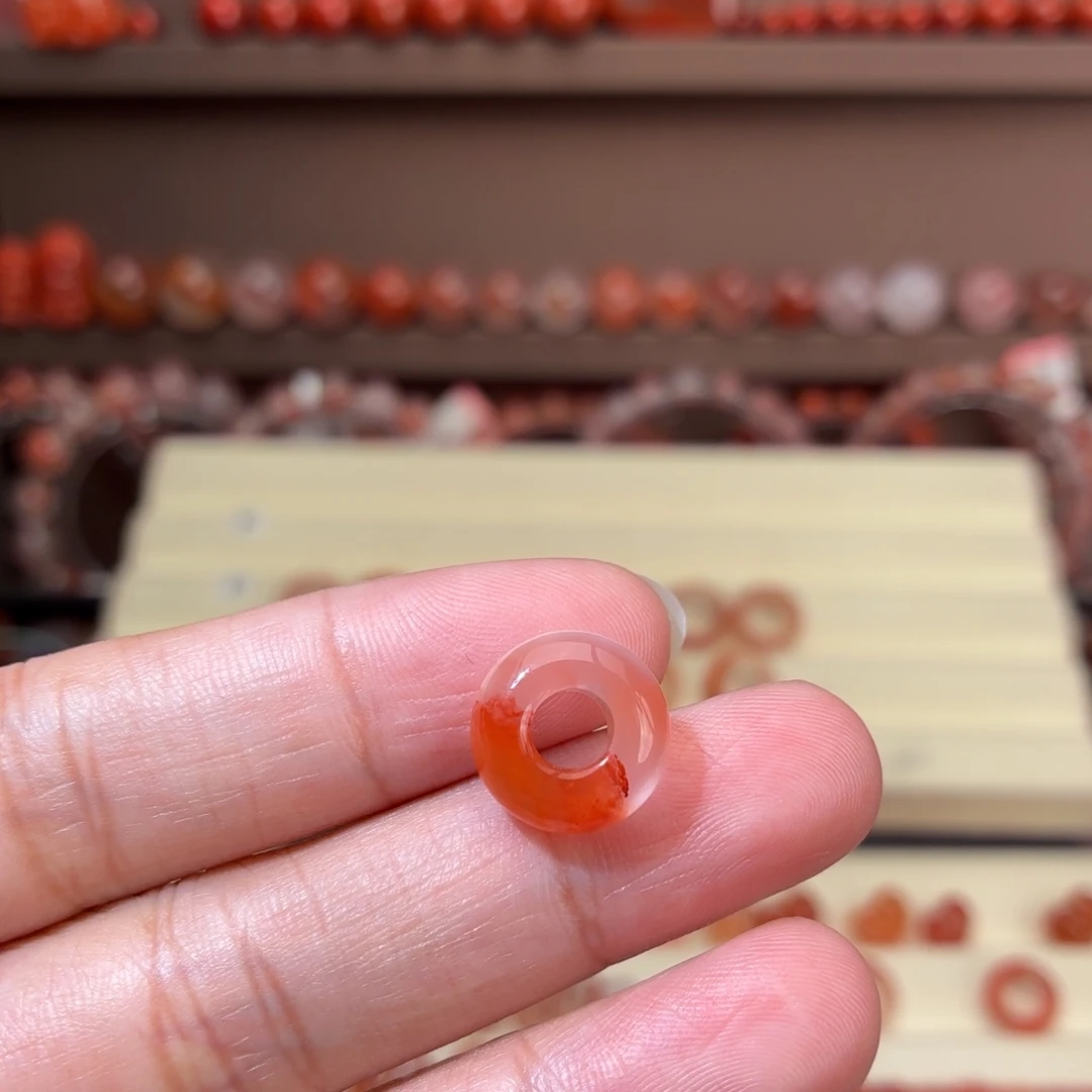 老***大未镶嵌川料南红玛瑙甜甜圈