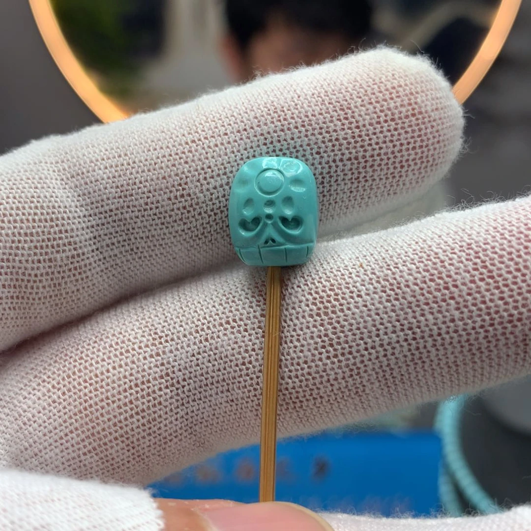 绿松石挂件未镶嵌?****?