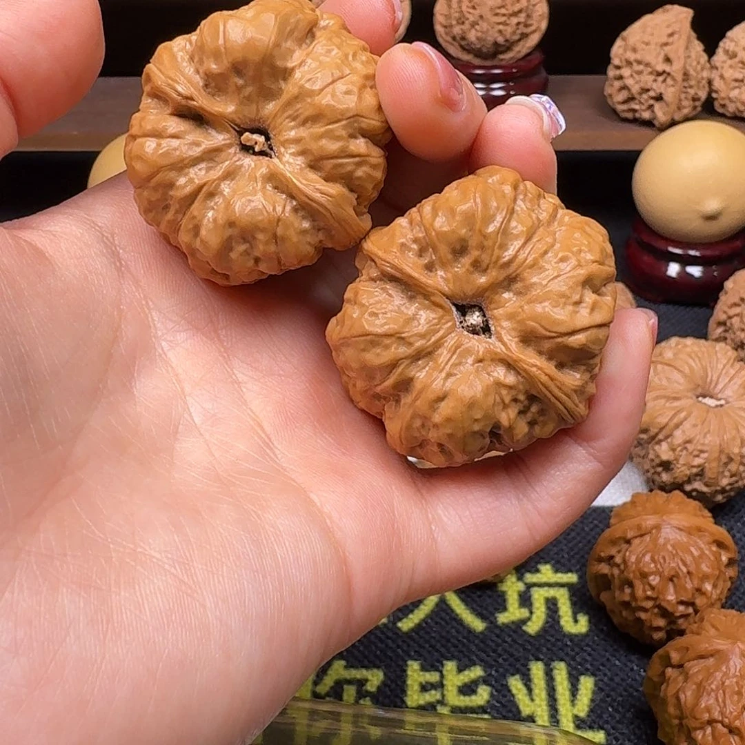文玩核桃吊坠40蛙蛙