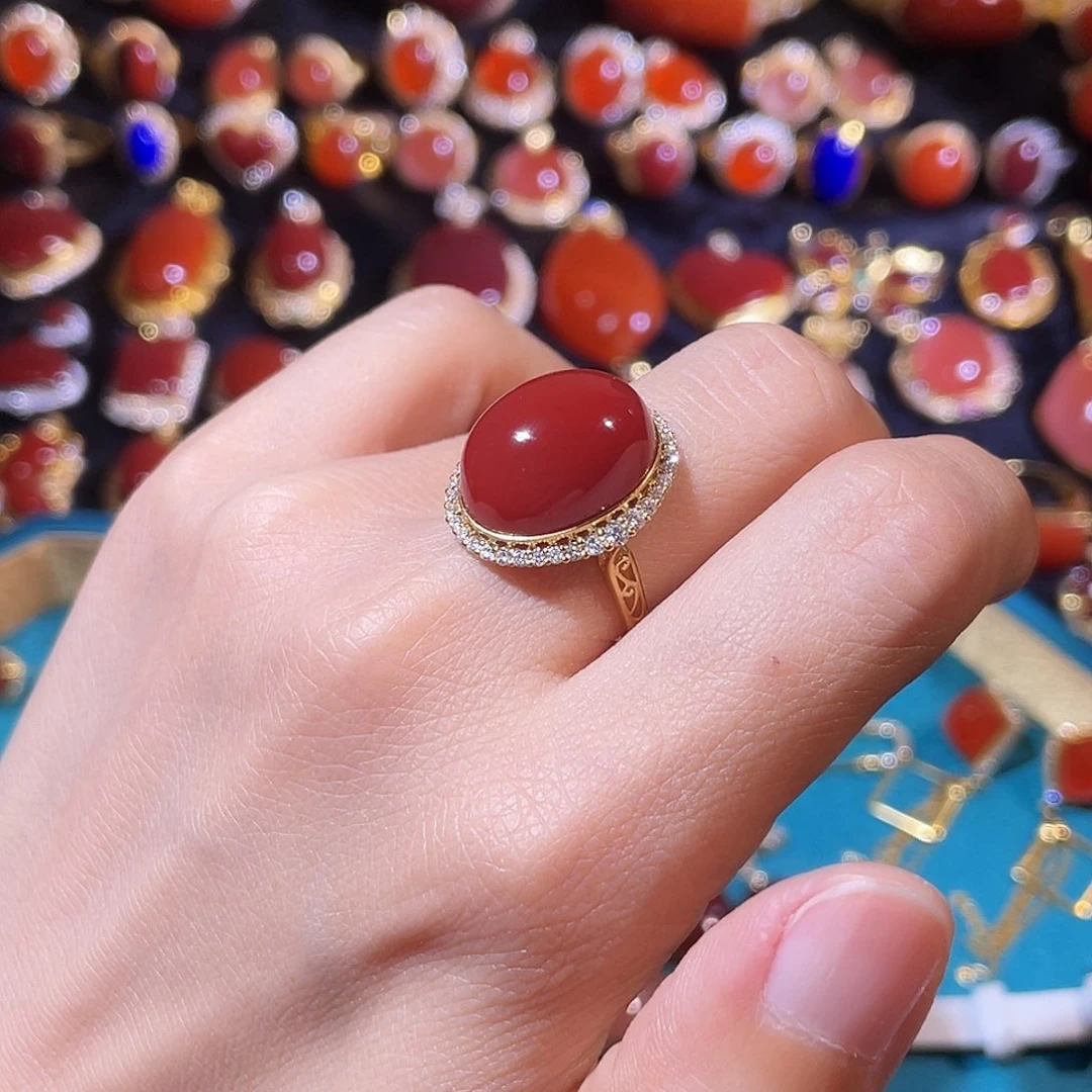 南红玛瑙18K金镶嵌戒指