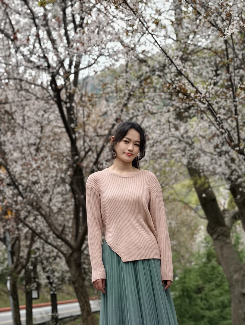 坑条显瘦肌理感长袖圆领毛衣