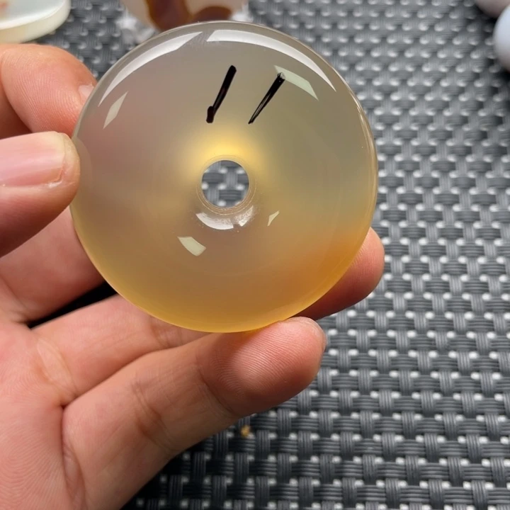 未镶嵌颈饰玛瑙/玉髓俯***下
