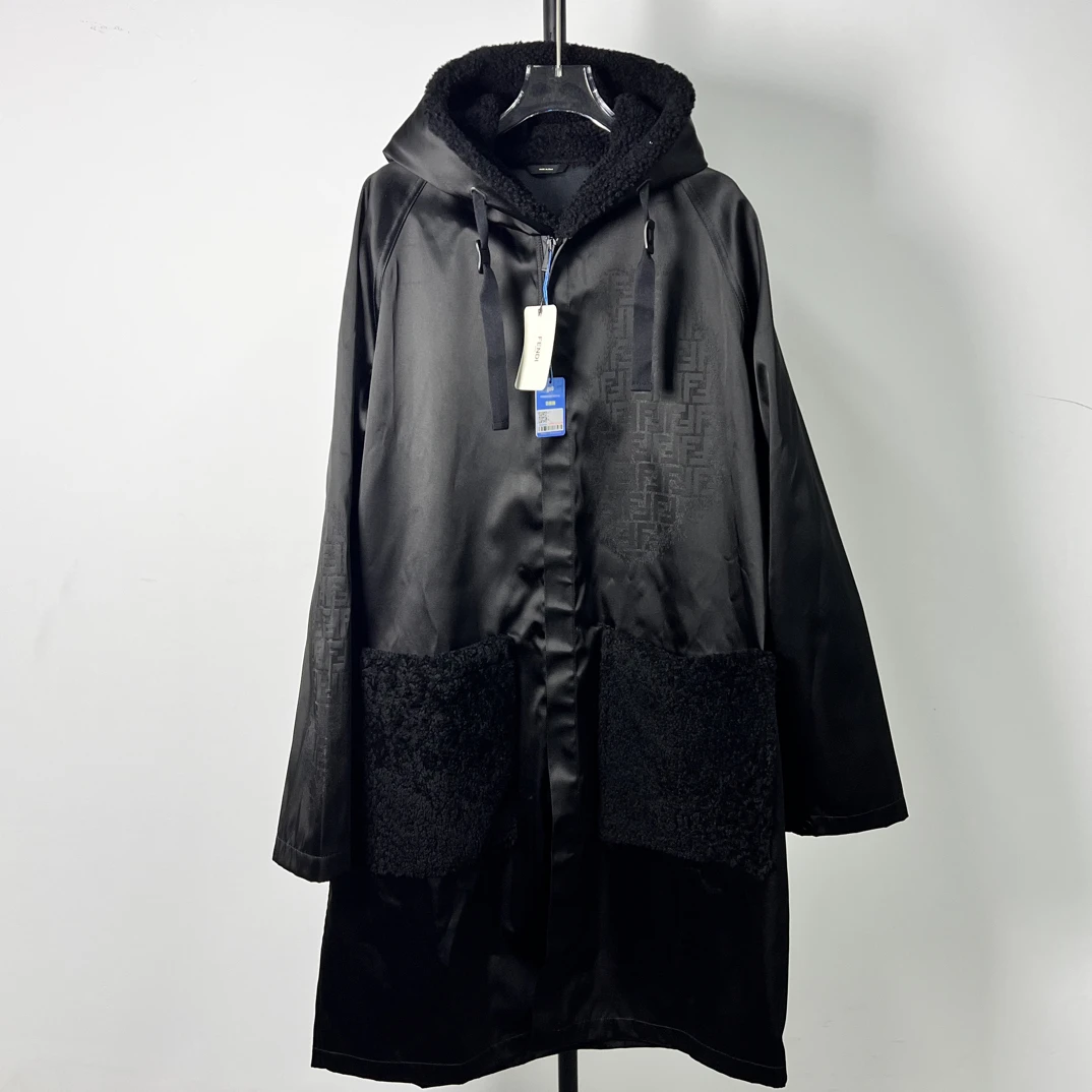 未使用 FENDI/芬迪 Tsan0812/FENDI/芬迪/纯色双F带帽大衣/尺码48