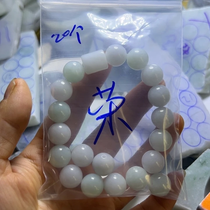 翡翠未镶嵌颈饰荣***2