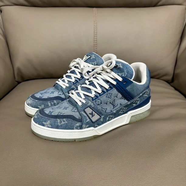 95新 LouisVuitton/路易威登 41.5码/95新/lv trainer单宁牛仔鞋