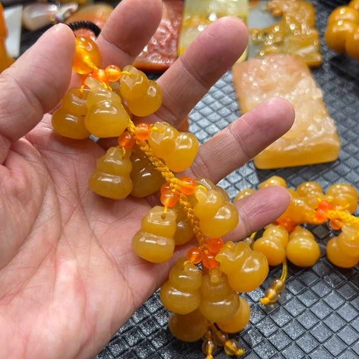 石英质玉（黄龙玉）颈饰未镶嵌6***夜