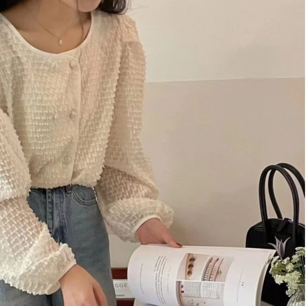 6723三色圆领小衫