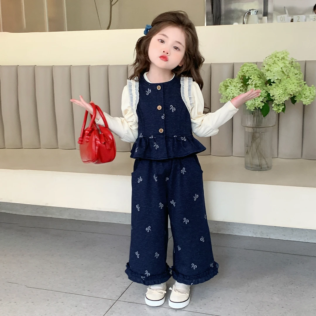 女童秋季洋气百搭儿童2025新款中小童泡泡袖蝴蝶结印花牛仔三件套