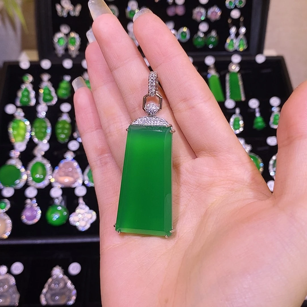 玛瑙/玉髓颈饰合金