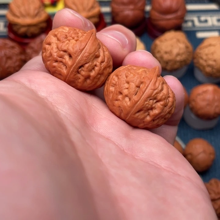 文玩核桃把件麒麟磨盘