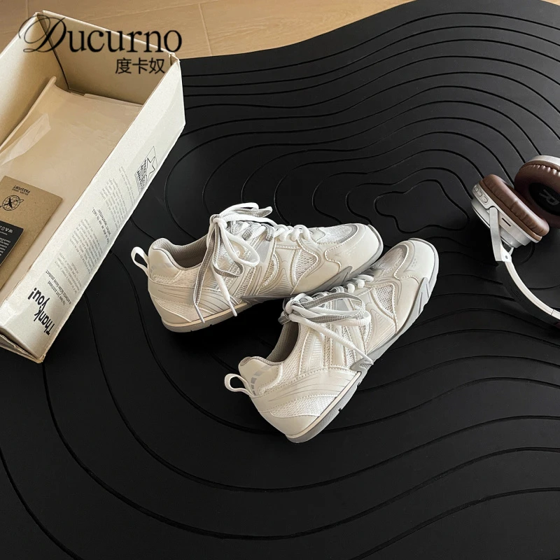 度卡奴~内增高4cm巨好看德训鞋女夏季爆款透气潮流休闲鞋运动鞋白