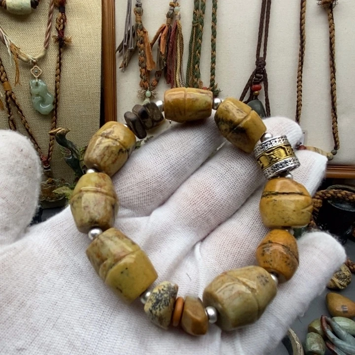 岫岩河磨玉（透闪石质玉）挂件未镶嵌