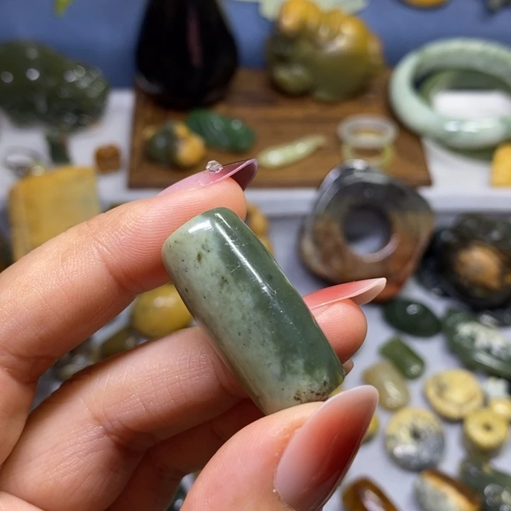 岫岩河磨玉（透闪石质玉）未镶嵌挂件