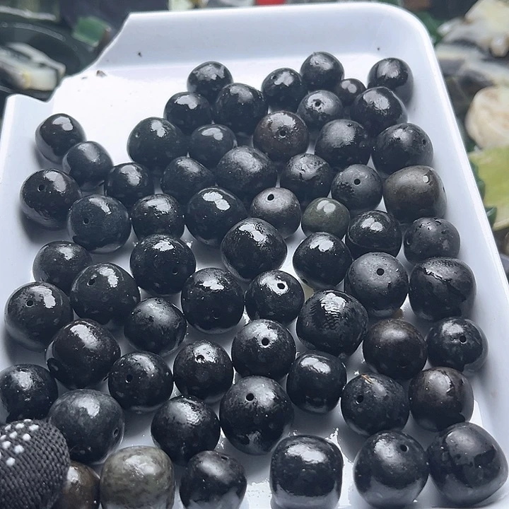 和田玉（糖玉）和田玉边角料9K金镶嵌天*陈