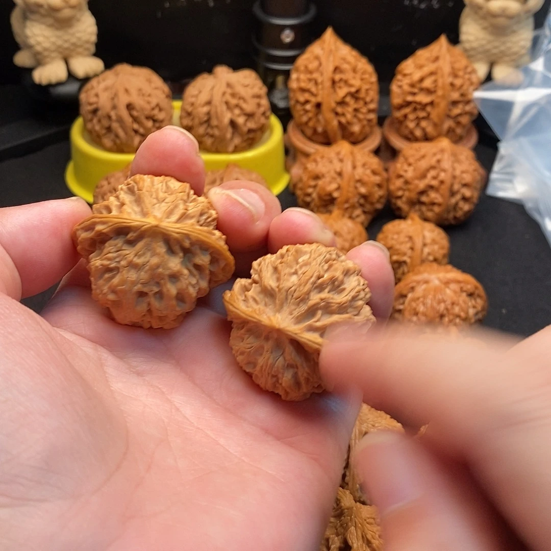 香***巴文玩核桃把件苹果园