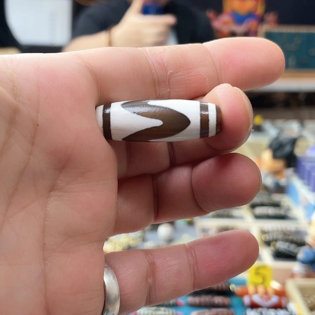 玛瑙/玉髓颈饰未镶嵌波*白