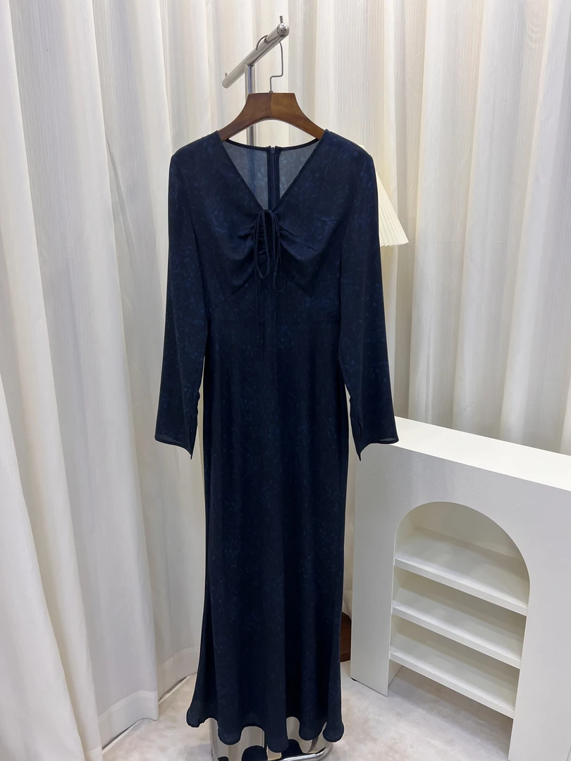 藏青色v领系长袖连衣裙！！！气质拉满25067