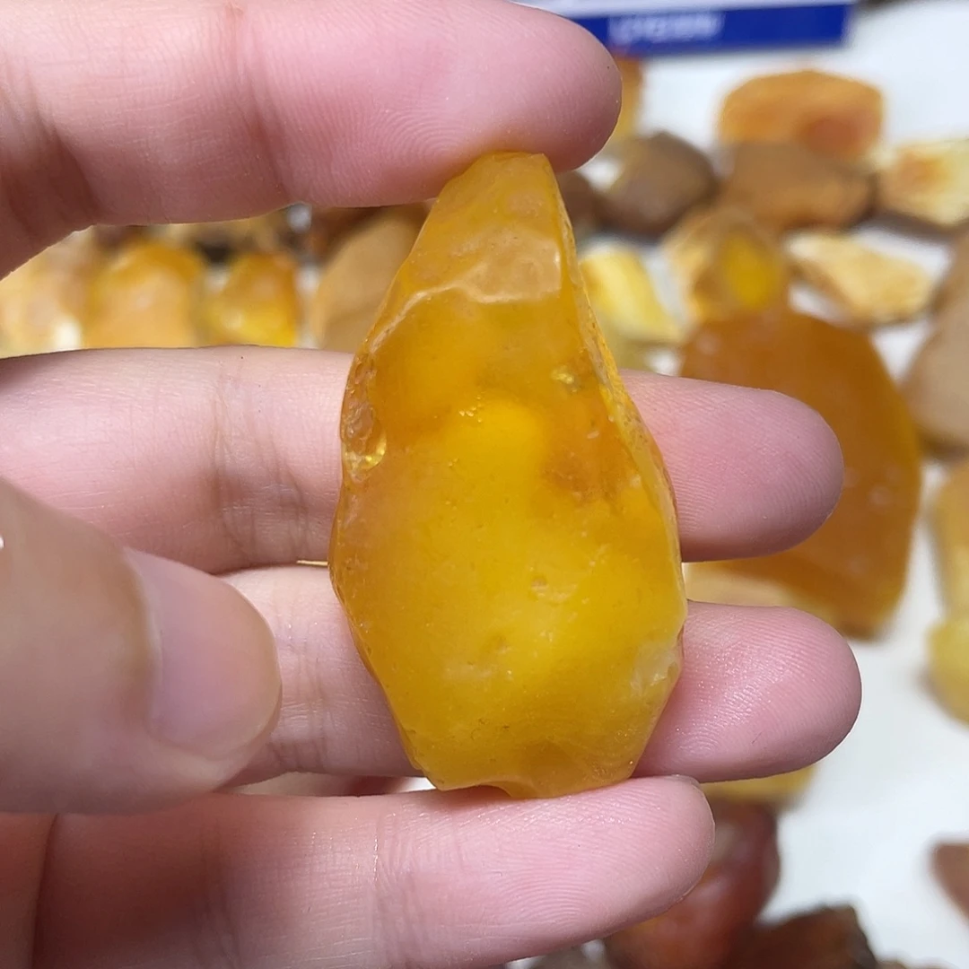 定制琥珀未镶嵌原矿琥珀