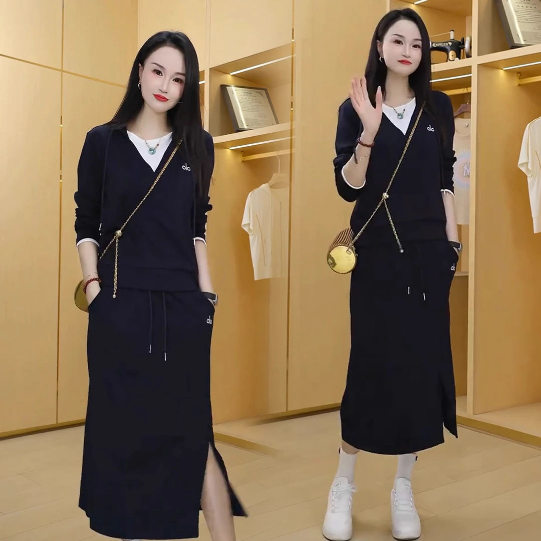 时尚套装女2025秋季新款气质韩版休闲假两件长袖卫衣半身裙两件套